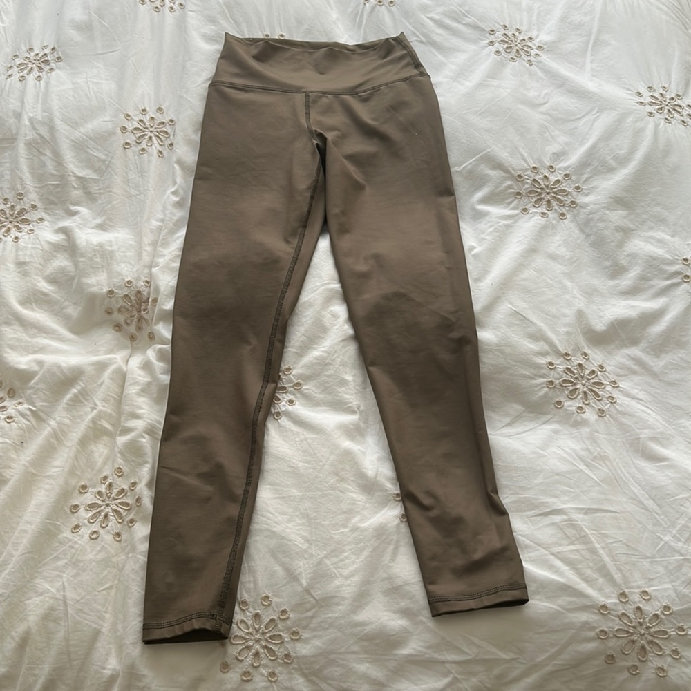Aerie leggings size M chill play move